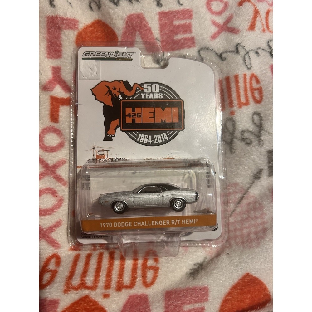 1970 DODGE CHALLENGER R/T HEMI     2019 GREENLIGHT HEMI 50 YEARS   1:64 DIE-CAST